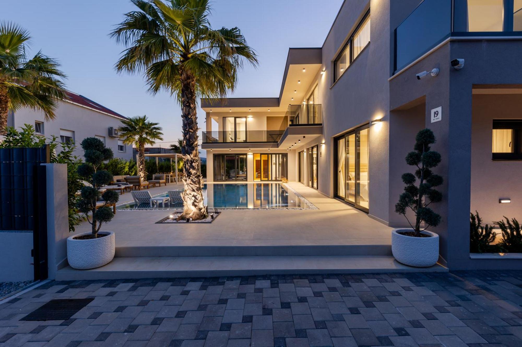 Kaštel Stari Luxury Villa My Wish With Pool מראה חיצוני תמונה